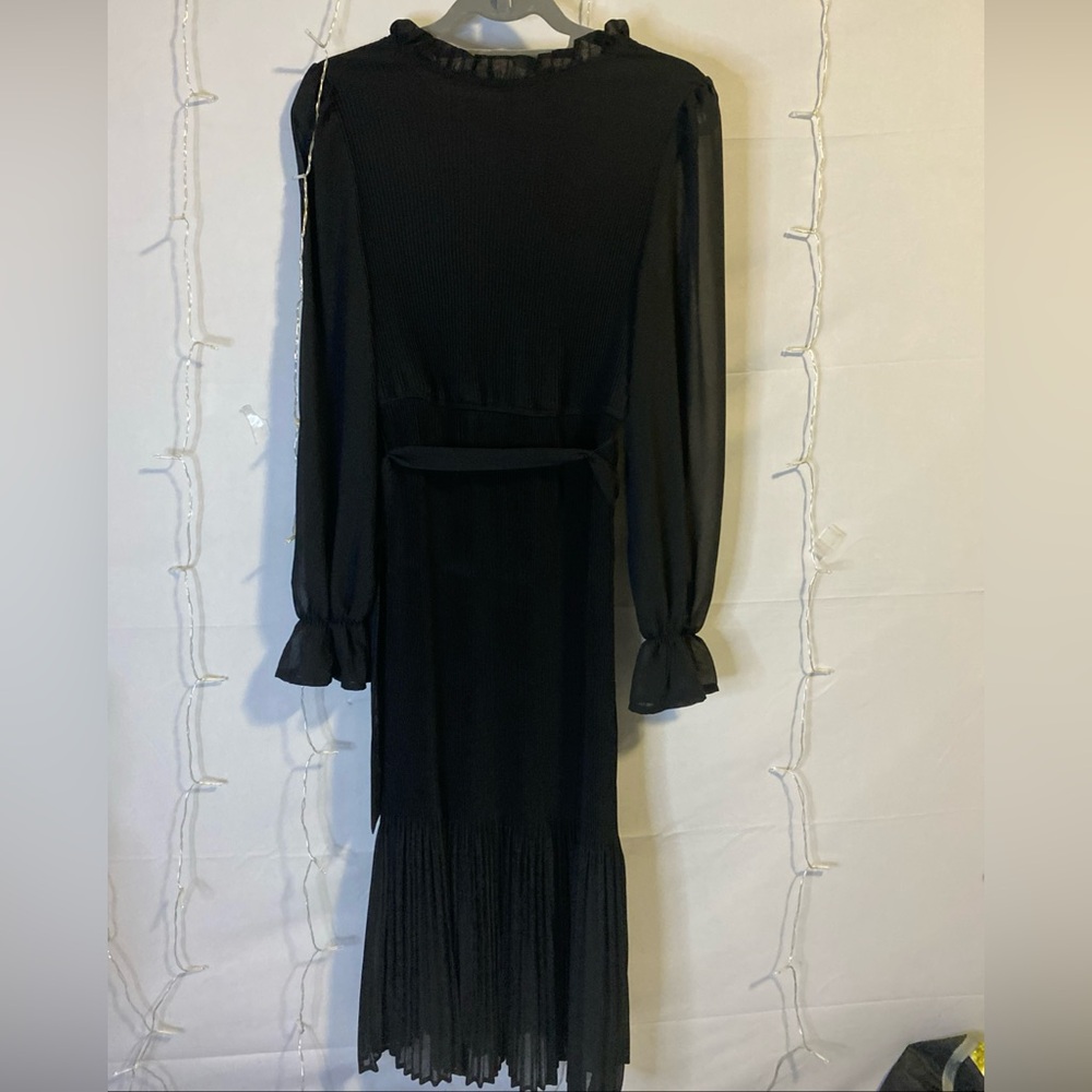 Elegant Black Long Sleeve Dress